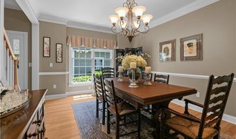 61 Seal Island Rd, Bristol, RI 02809