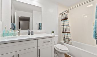 375- A Haleloa Pl A601, Honolulu, HI 96821