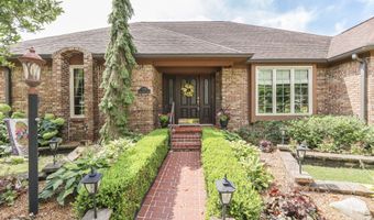 1521 Secretariat Ln, Indianapolis, IN 46217
