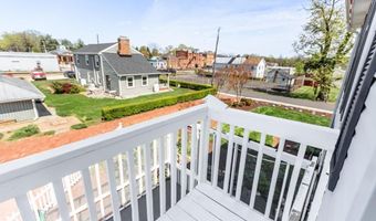 151 Burke St, Appomattox, VA 24522