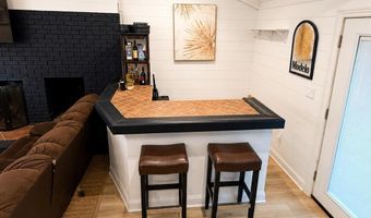 530 Palmer Ave, Belford, NJ 07718