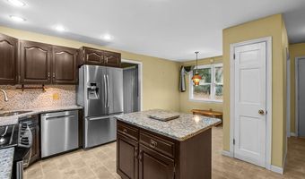 310 4TH St, Reading, PA 19607