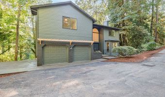 3830 ROBIN CREEK Ln, West Linn, OR 97068