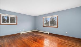 141 Peckham Rd, Little Compton, RI 02837