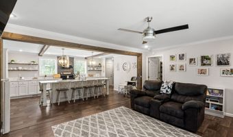 412 Mullinax Cir, Blacksburg, SC 29702