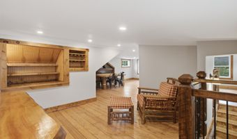 13 Old Mill Rd, Arlington, VT 05250