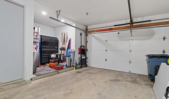 5155 BALLYCASTLE Cir, Alexandria, VA 22315