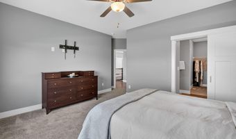 5219 Springbrook Dr, Ames, IA 50014