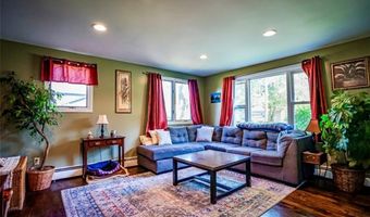 4 Burr Ave, Barrington, RI 02806