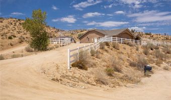 9696 Milpas Dr, Apple Valley, CA 92308
