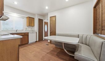 6760 SW 199TH Ct, Beaverton, OR 97078