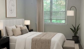 315 Wellington Pl, Aberdeen, NJ 07747