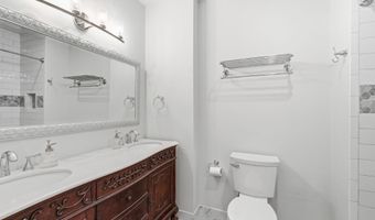 601 WILKES St 301, Alexandria, VA 22314