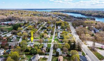 42 Grasslands Rd, East Greenwich, RI 02818