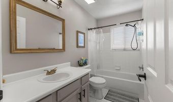 10033 ALLEN POINTE Dr, Allen Park, MI 48101