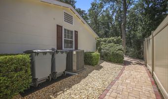 47 Overlea Ln, Aberdeen, NJ 07747