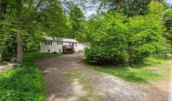 210 Keach Pond Dr, Glocester, RI 02814