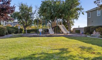 35 Britt Ct, Alameda, CA 94502