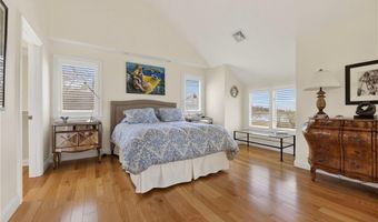 38 Pierce Ave, Jamestown, RI 02835