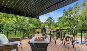 6 Trimbleford Ln, Middletown, NJ 07748