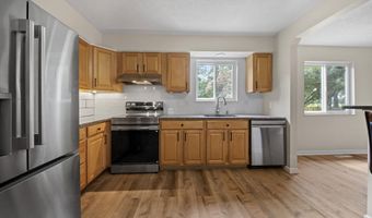 1993 Charmingfare St, Columbus, OH 43228