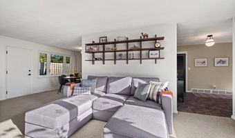 1008 Valley Dr, Ashland, OH 44805