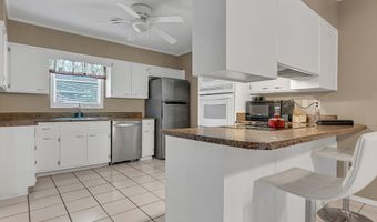 2608 WHISPERING PINES Rd, Albany, GA 31707