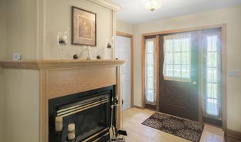 12977 Richmond Heights Dr, Aberdeen, SD 57401