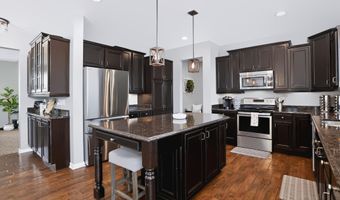 3222 Cherokee Cir, Bargersville, IN 46106
