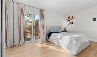 6602 Beadnell Way 14, San Diego, CA 92117