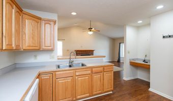225 Waterford Ct, Avon, IN 46123