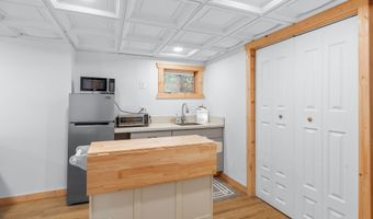 704 SUNSET Dr, Alpine, WY 83128