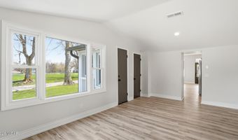 112 E River St, Antwerp, OH 45813