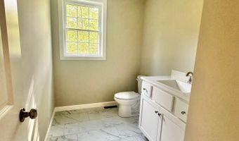 1 Blaisdell Ct, Raymond, NH 03077