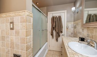 250 Waconia Rd, Alloway, NJ 07422