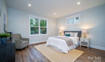 157 Meadow Breeze Rd, Arden, NC 28704