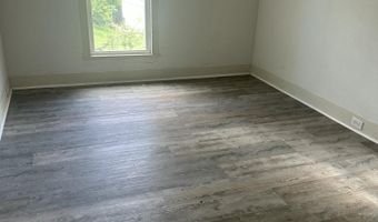 6 Henry St, Amsterdam, NY 12010