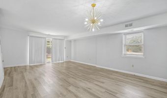 104 HAMPSTEAD Dr, Ambler, PA 19002