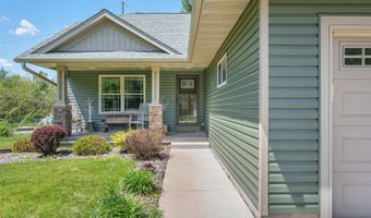 2544 Avery Ln, Altoona, WI 54720