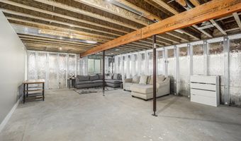 1709 Westview Dr, Allegan, MI 49010
