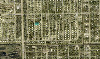 2016 Robert Ave, Alva, FL 33920