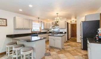 1049 Vine Ave, Riverside, IA 52327