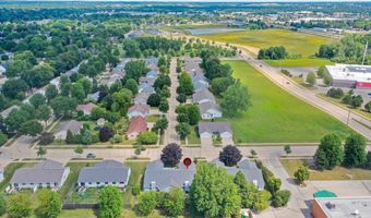 3303 E HEIDEMANN Dr, Appleton, WI 54915