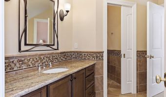 241 Monmouth Ave, Atlantic Highlands, NJ 07716