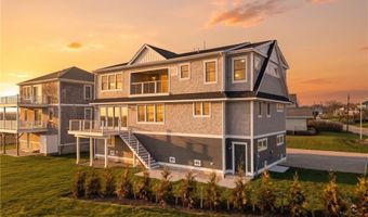 2 Sedge Ct, Narragansett, RI 02882