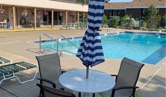 138 Charter Oaks Dr B, Amherst, NY 14228