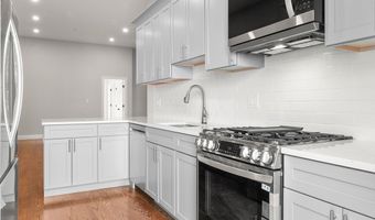 316 Princeton St 3, Boston, MA 02128