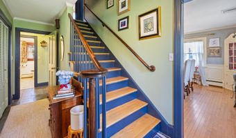 303 Beacon Hill Dr, Cheshire, CT 06410