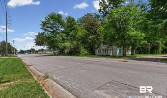 805 D'Olive St, Bay Minette, AL 36507