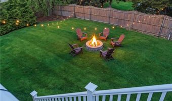 12 Pat Dr, Lincoln, RI 02865